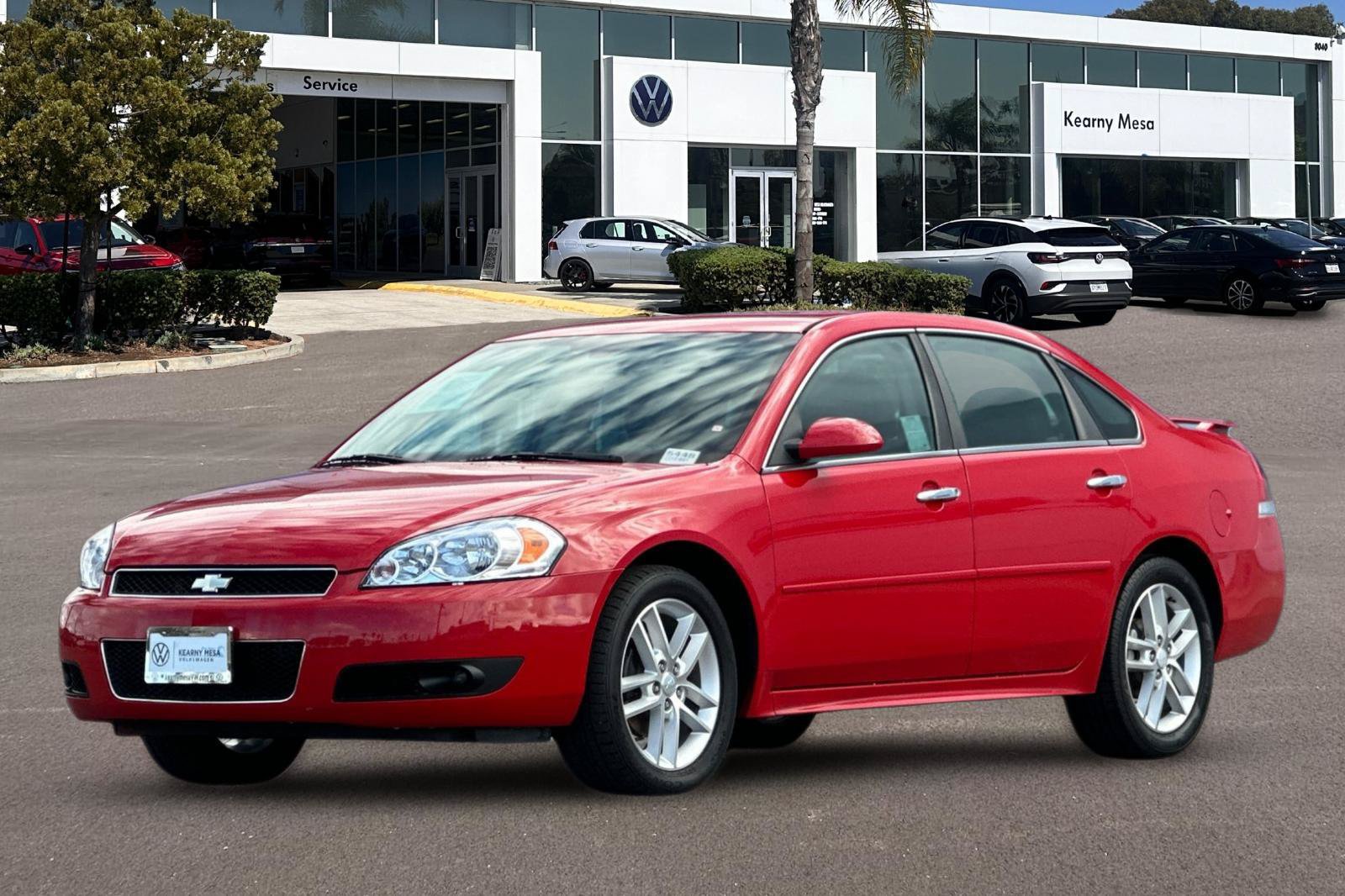 Used 2013 Chevrolet Impala LTZ FWD image 8