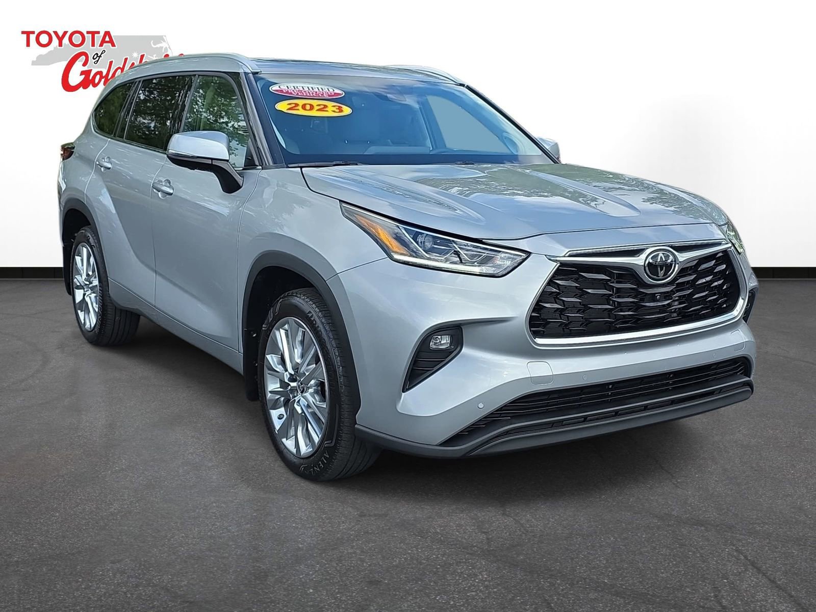 Used 2023 Toyota Highlander Limited image 3