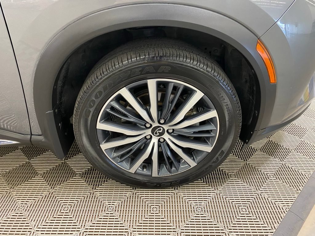 Used 2023 INFINITI QX60 Autograph AWD/4WD image 2