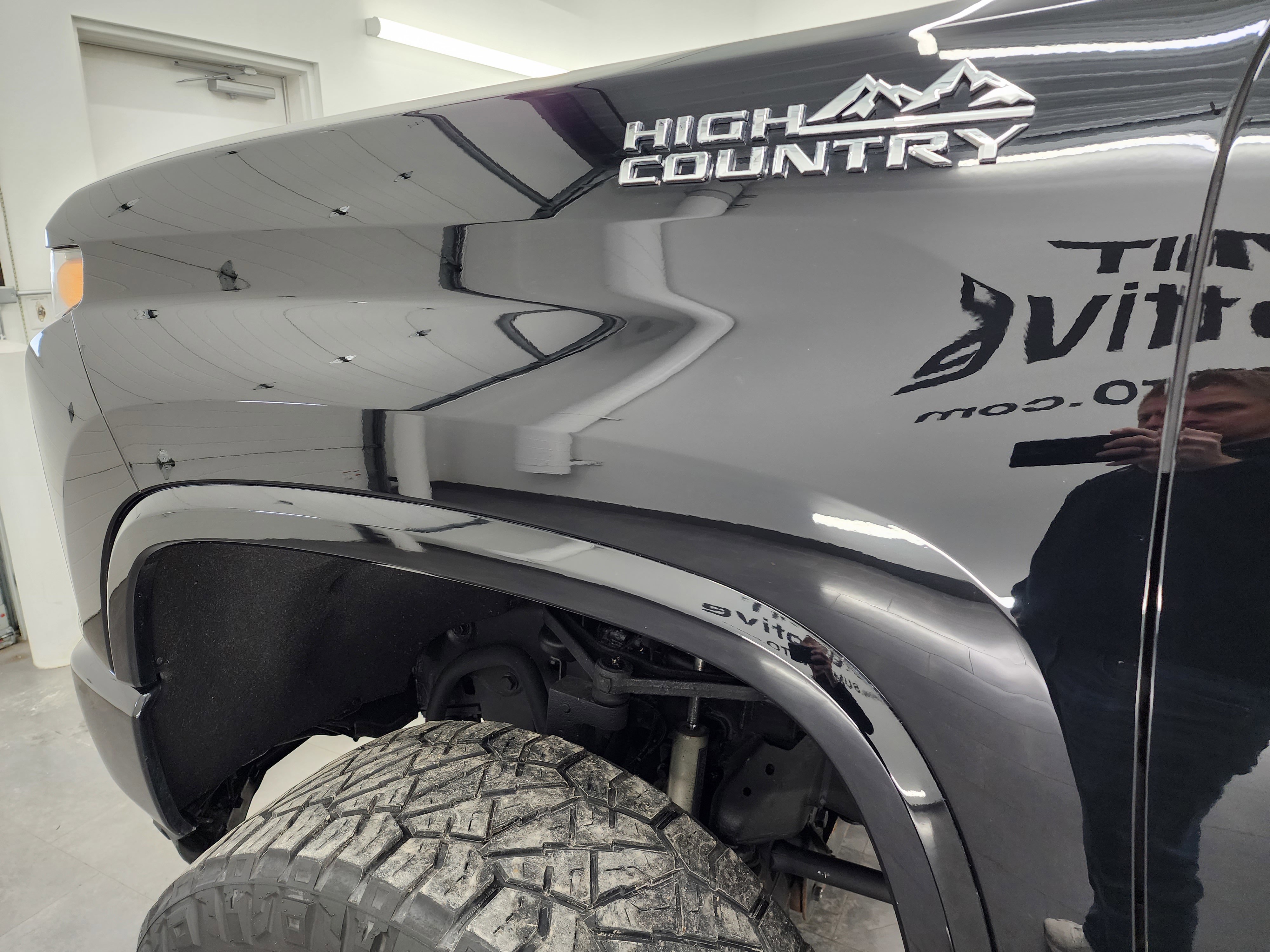 Used 2022 Chevrolet Silverado 3500 High Country image 37