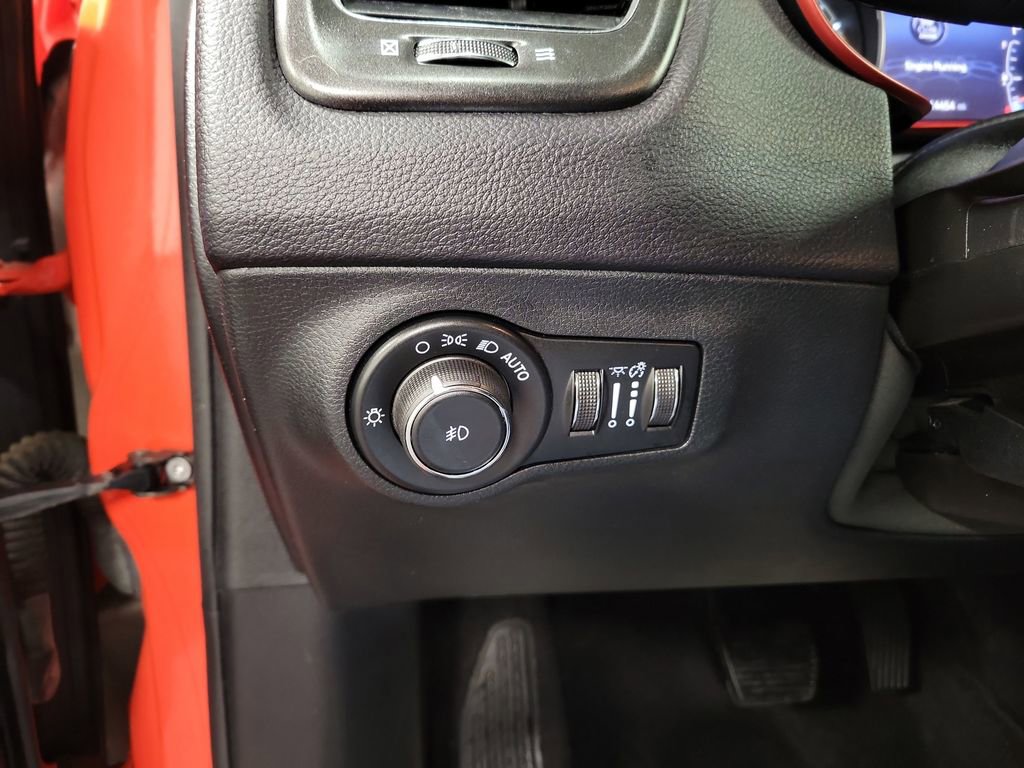 Used 2018 Jeep Compass Trailhawk w/ Cold Weather Group image 23