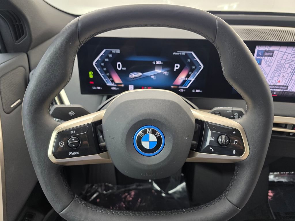 Used 2023 BMW iX xDrive50 w/ Sport Package image 18
