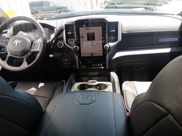 Used 2025 RAM 2500 Laramie w/ Night Edition AWD/4WD image 31