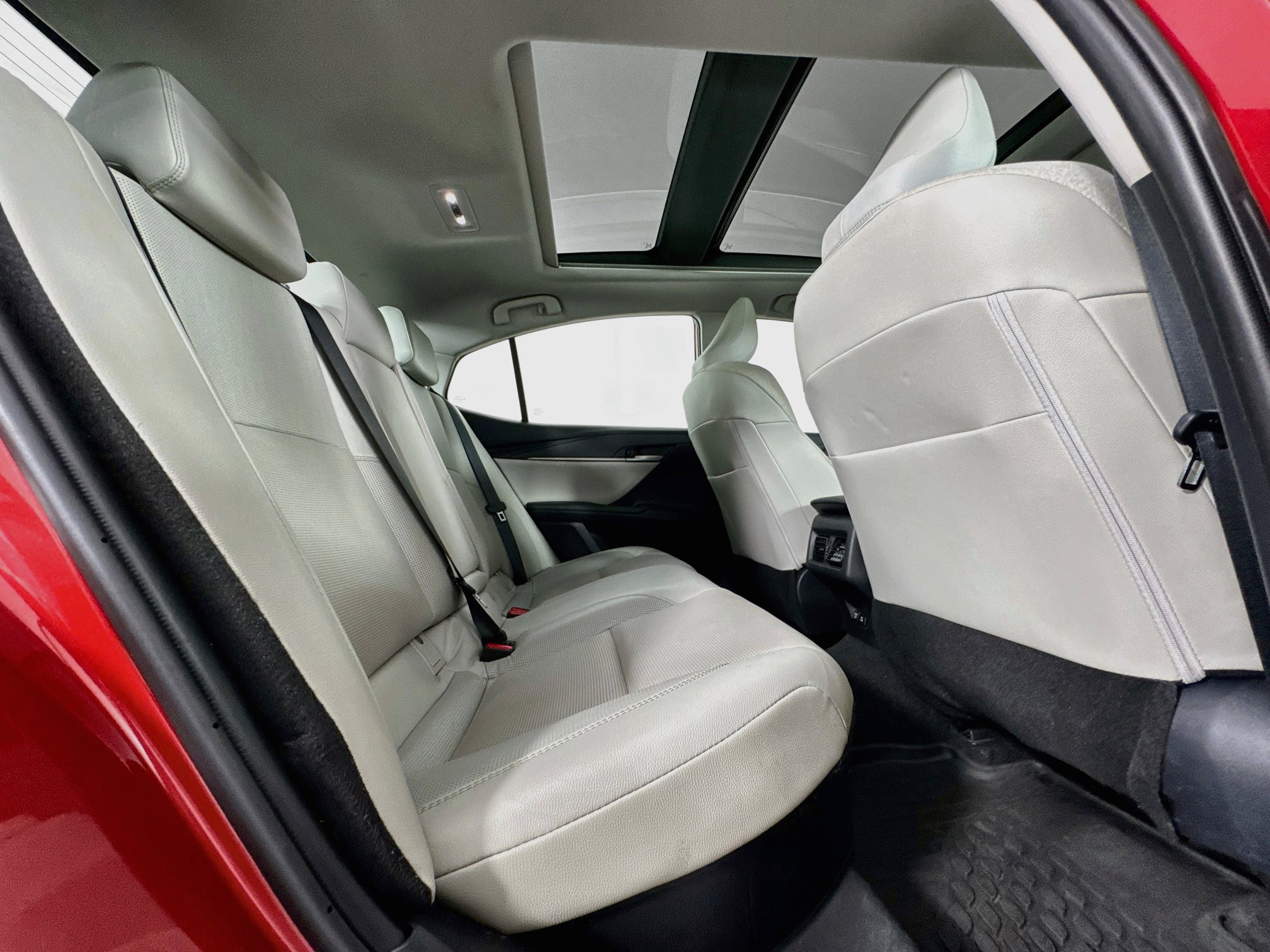 Certified 2025 Toyota Camry XLE w/ Premium Plus Package FWD image 29