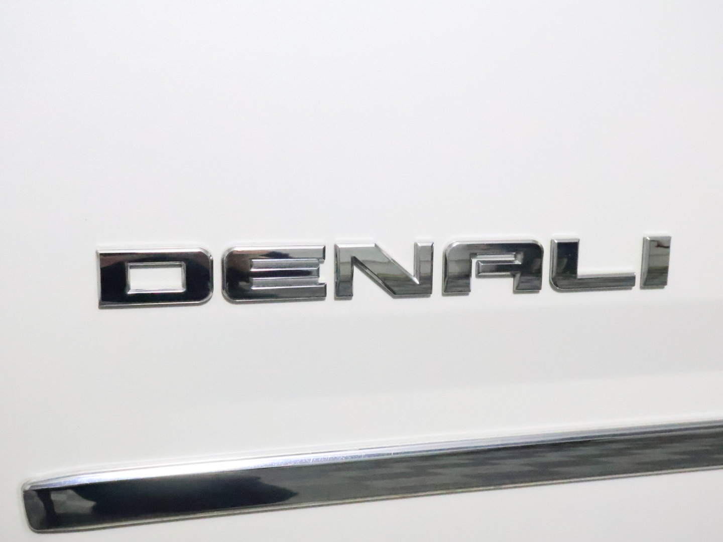 Used 2019 GMC Yukon Denali AWD/4WD image 13