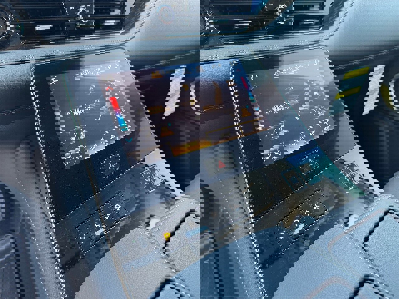 New 2025 INFINITI QX80 Sensory w/ Exterior Package image 11