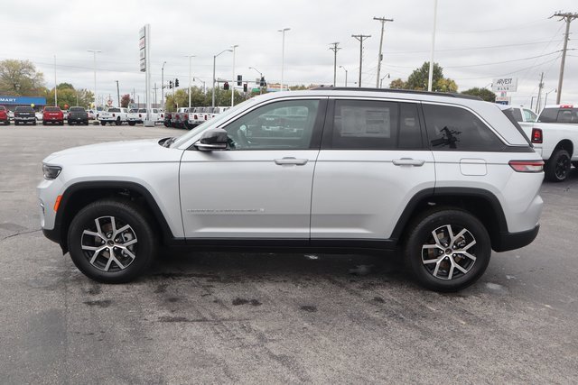 New 2025 Jeep Grand Cherokee Limited w/ Trailer Tow Package image 20