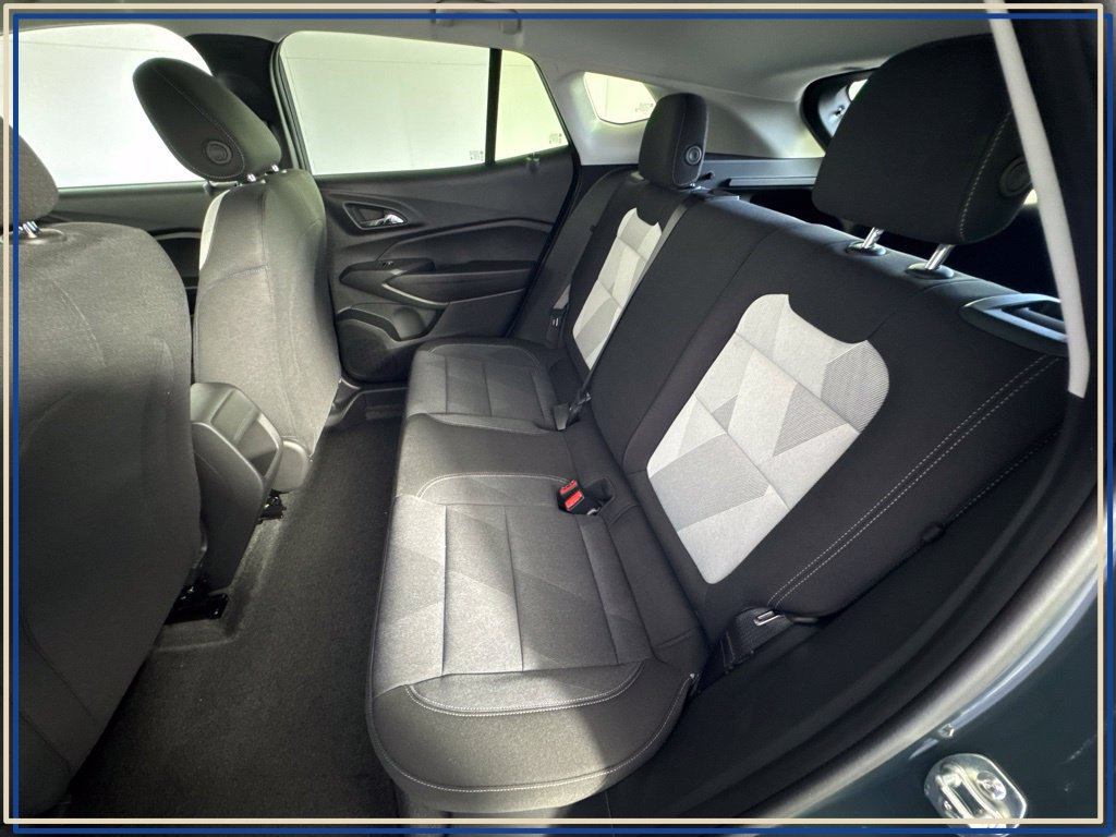 New 2026 Chevrolet Trax LS w/ LS Convenience Package FWD image 25