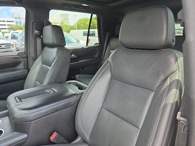 Used 2022 Chevrolet Tahoe Z71 w/ Luxury Package AWD/4WD image 22