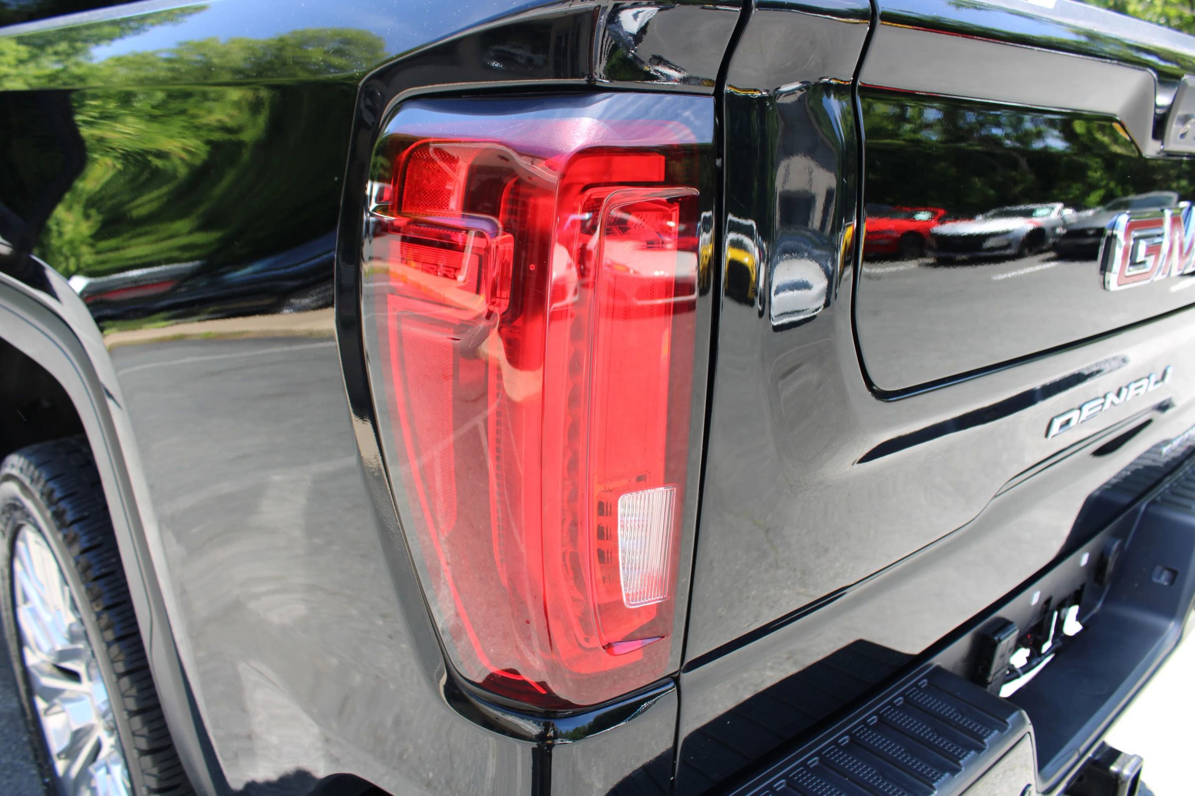 Used 2020 GMC Sierra 1500 Denali w/ Denali Premium Package image 27