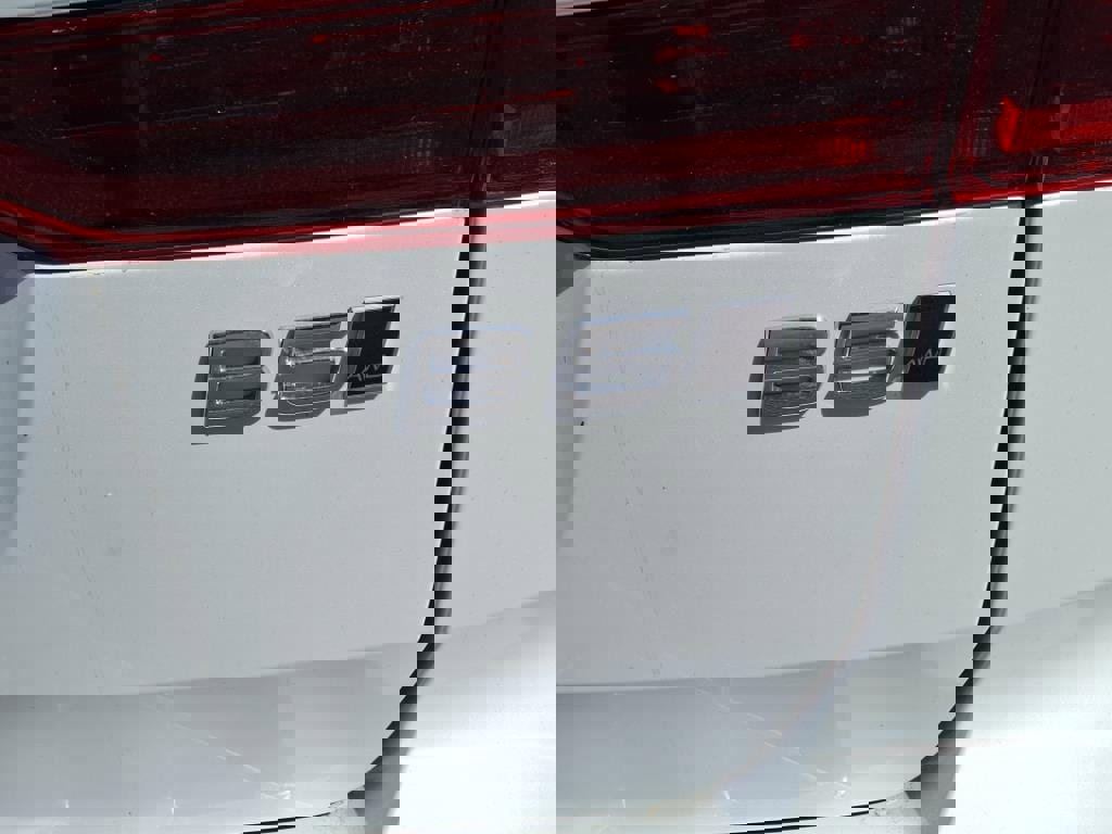 New 2026 Volvo XC60 B5 Plus w/ Protection Package Premier image 6