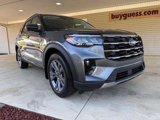 New 2026 Ford Explorer Active w/ Active Comfort Package AWD/4WD image 2