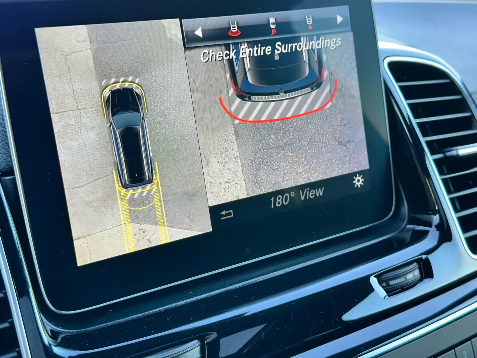 Used 2019 Mercedes-Benz GLS 550 4MATIC w/ Driver Assistance Package image 30