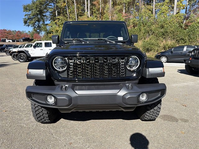 Used 2024 Jeep Gladiator Sport image 2