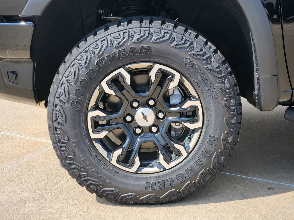 New 2026 Chevrolet Silverado 1500 ZR2 image 8