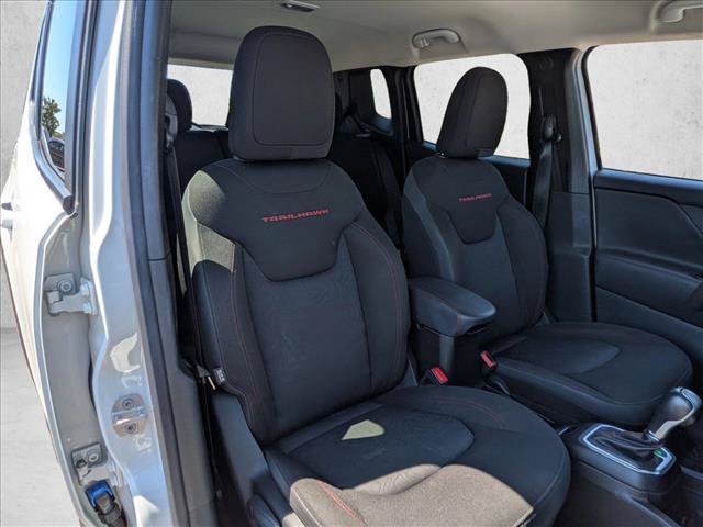 Used 2023 Jeep Renegade Trailhawk AWD/4WD image 20
