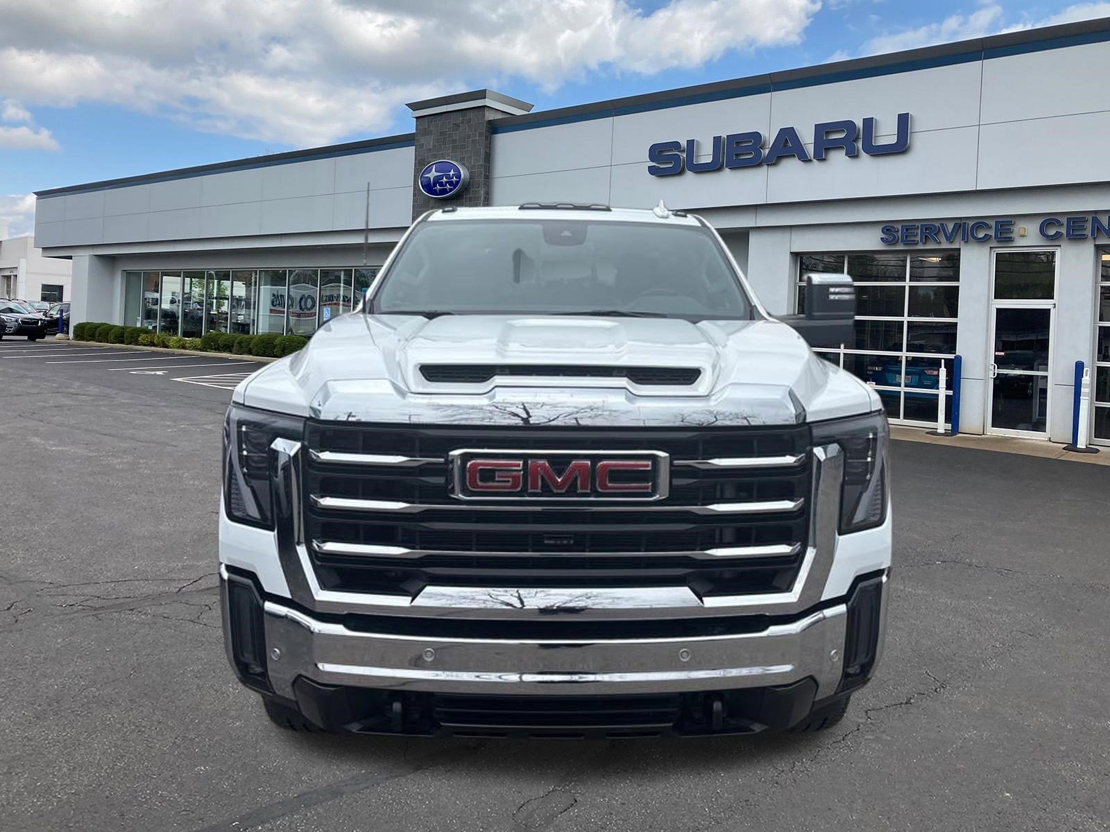 Used 2025 GMC Sierra 2500 SLT w/ SLT Premium Package image 6