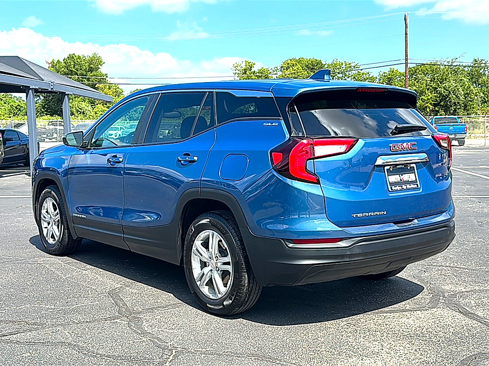 Used 2024 GMC Terrain SLE FWD image 6