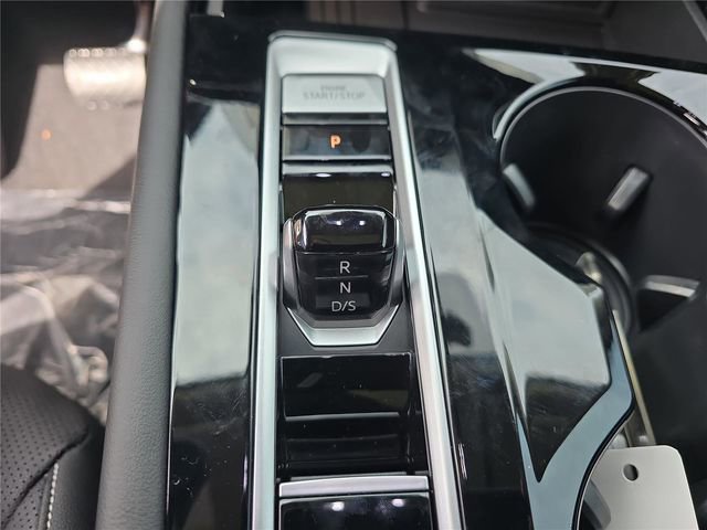 New 2026 Volkswagen Atlas SE image 16