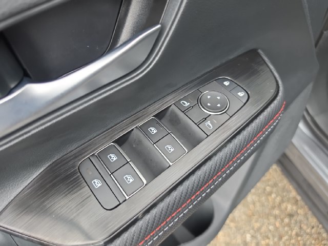 New 2026 Nissan Kicks SR w/ Cold Weather Package FWD image 19