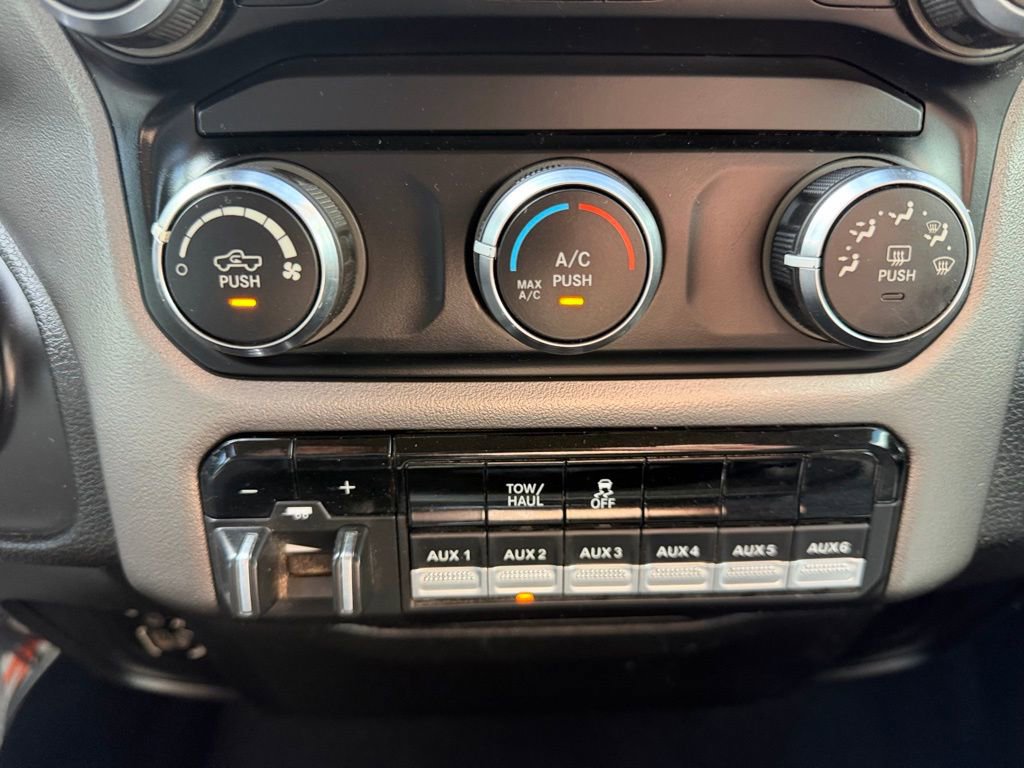 Used 2019 RAM 3500 SLT w/ Quick Order Package 2GG SLT AWD/4WD image 13