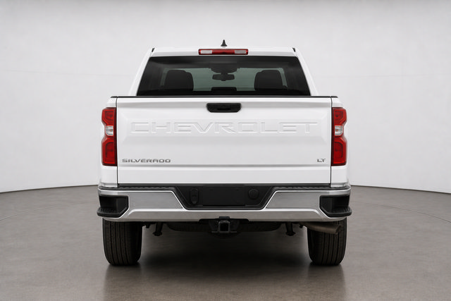 Used 2024 Chevrolet Silverado 1500 LT w/ Convenience Package II AWD/4WD image 4