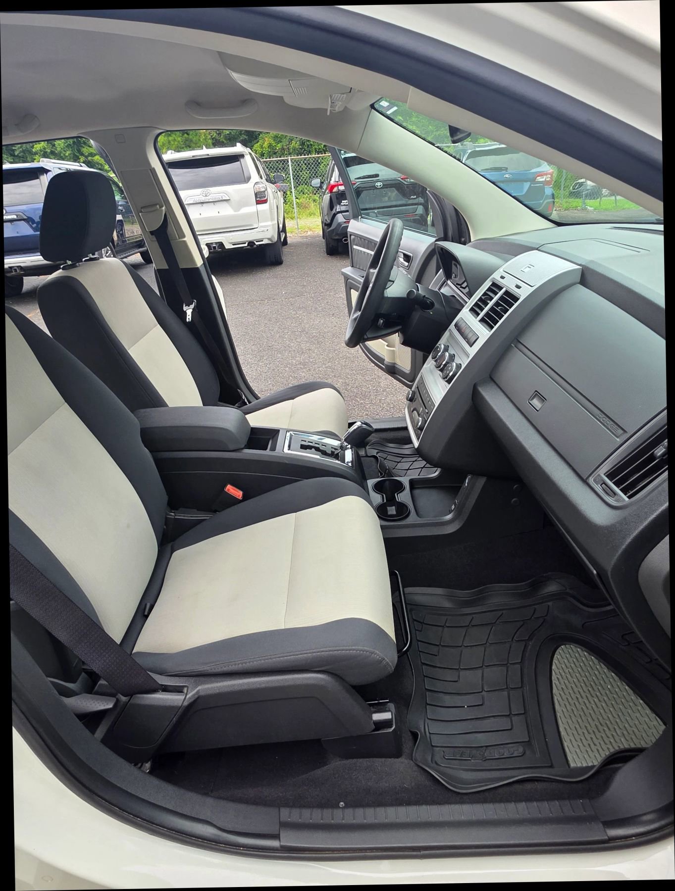 Used 2009 Dodge Journey SXT image 12