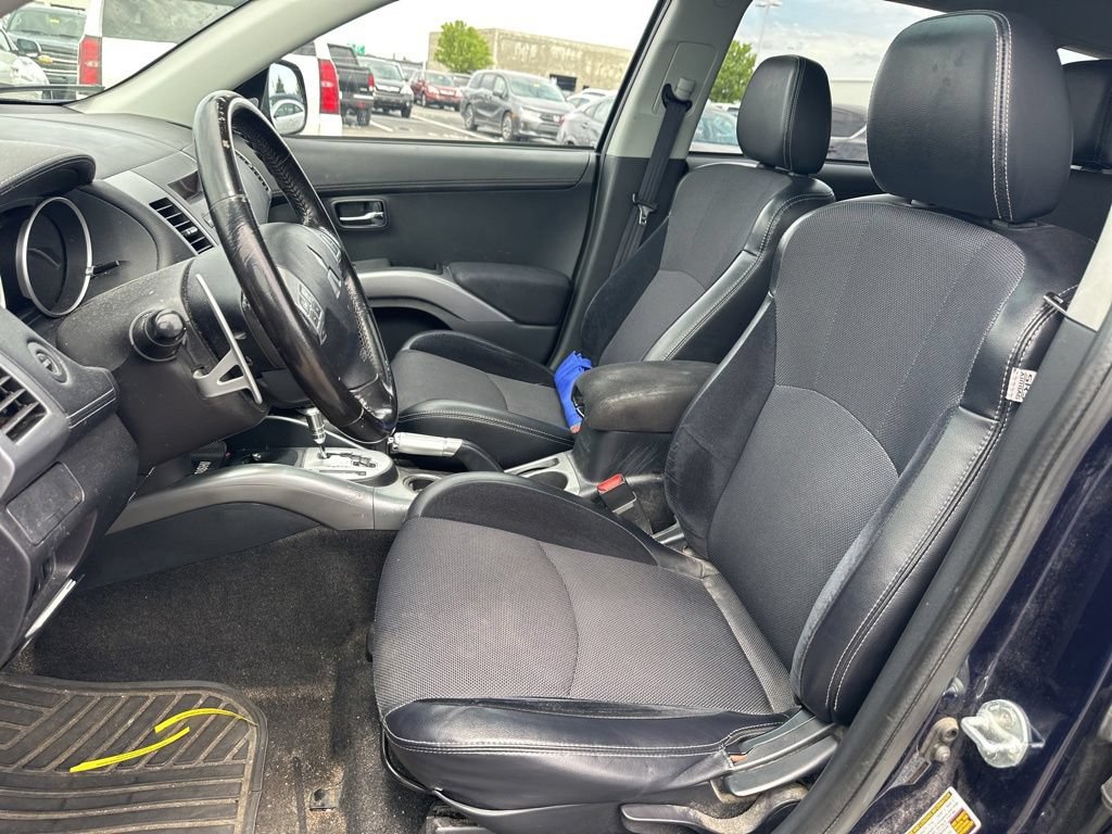 Used 2012 Mitsubishi Outlander SE FWD image 20