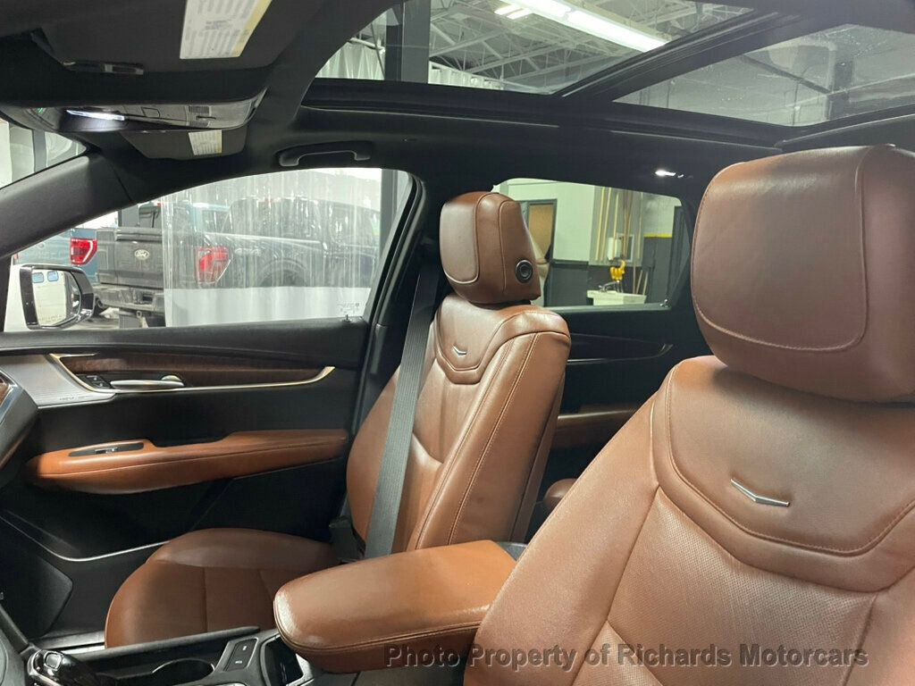 Used 2023 Cadillac XT5 Sportv w/ Technology Package AWD/4WD image 11
