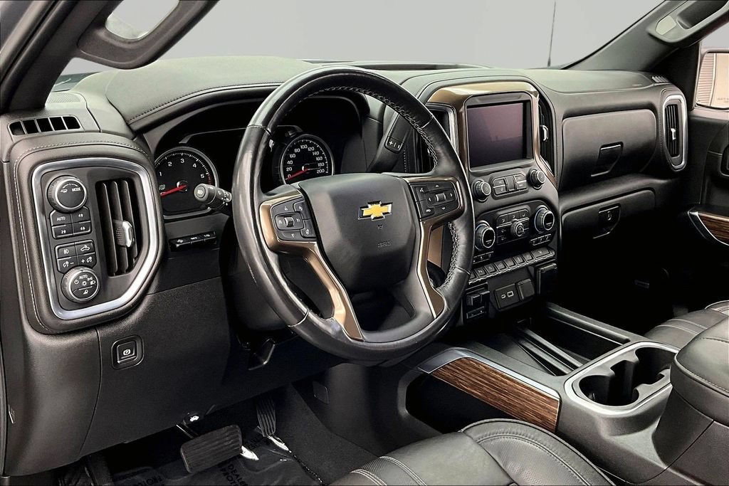 Used 2021 Chevrolet Silverado 1500 High Country w/ Technology Package AWD/4WD image 14