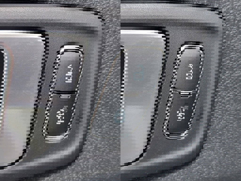 Used 2019 Ford EcoSport SE image 25