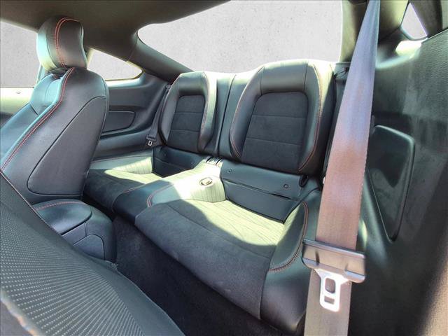 Used 2022 Ford Mustang GT Premium w/ Equipment Group 401A RWD image 19