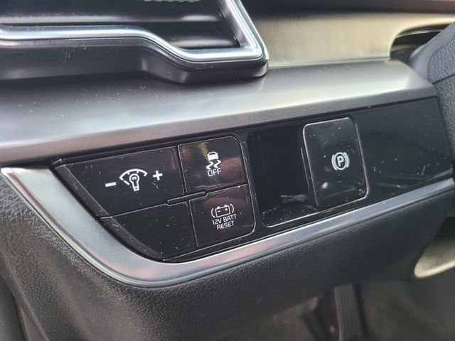 Used 2025 Kia Sportage EX image 17