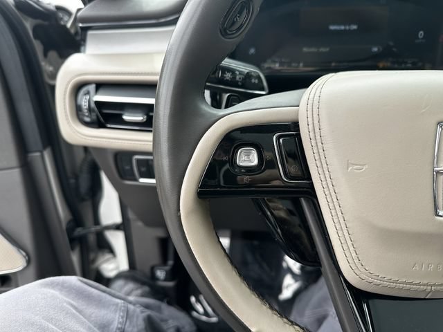 Certified 2023 Lincoln Aviator AWD w/ Premium Package image 28