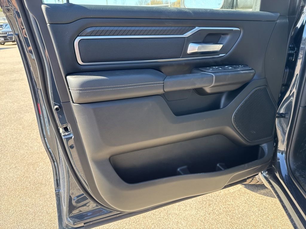 New 2026 RAM 1500 4x4 Crew Cab image 20