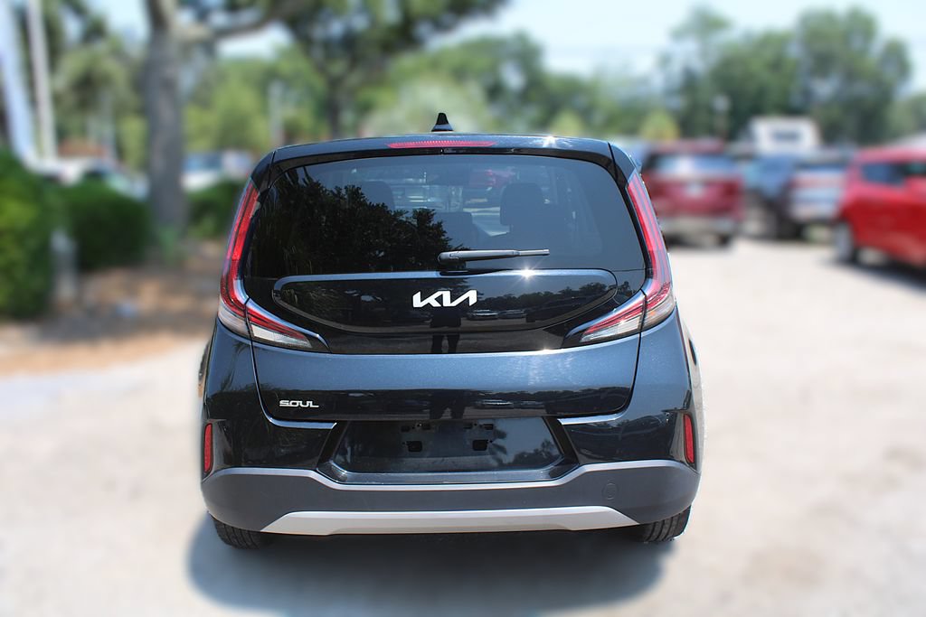 Certified 2024 Kia Soul LX w/ Option Group 015 FWD image 10