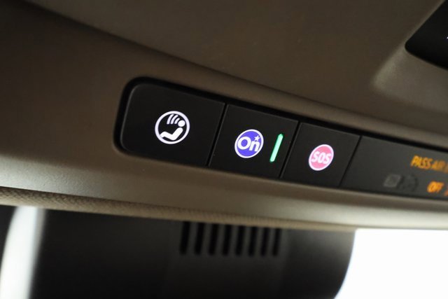 Certified 2025 GMC Yukon Denali w/ Sun & Power Step Package image 16