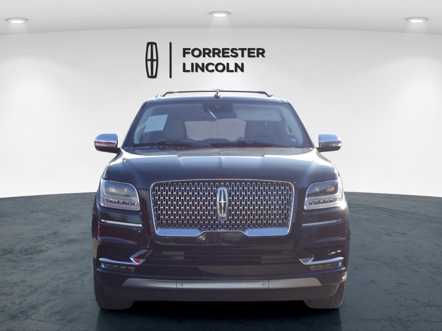 Used 2020 Lincoln Navigator Black Label w/ Cargo Convenience Package AWD/4WD image 8
