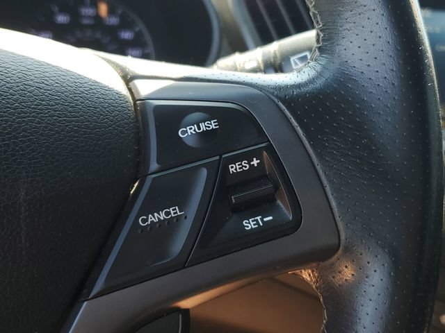 Used 2016 Hyundai Veloster Turbo FWD image 23