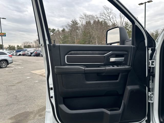 Used 2024 RAM 2500 Big Horn w/ Sport Appearance Package image 22