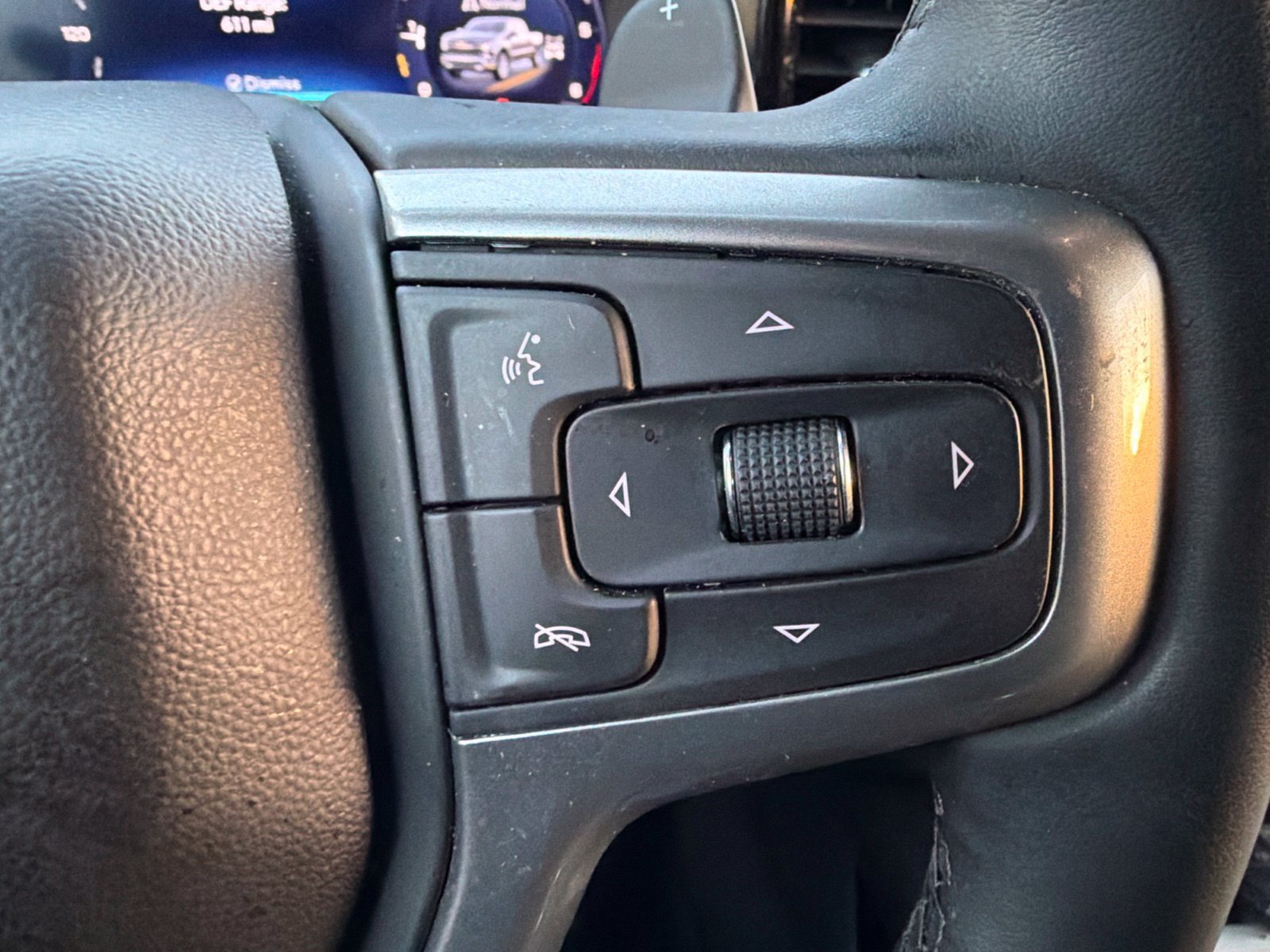 Used 2024 Chevrolet Silverado 1500 LTZ AWD/4WD image 20