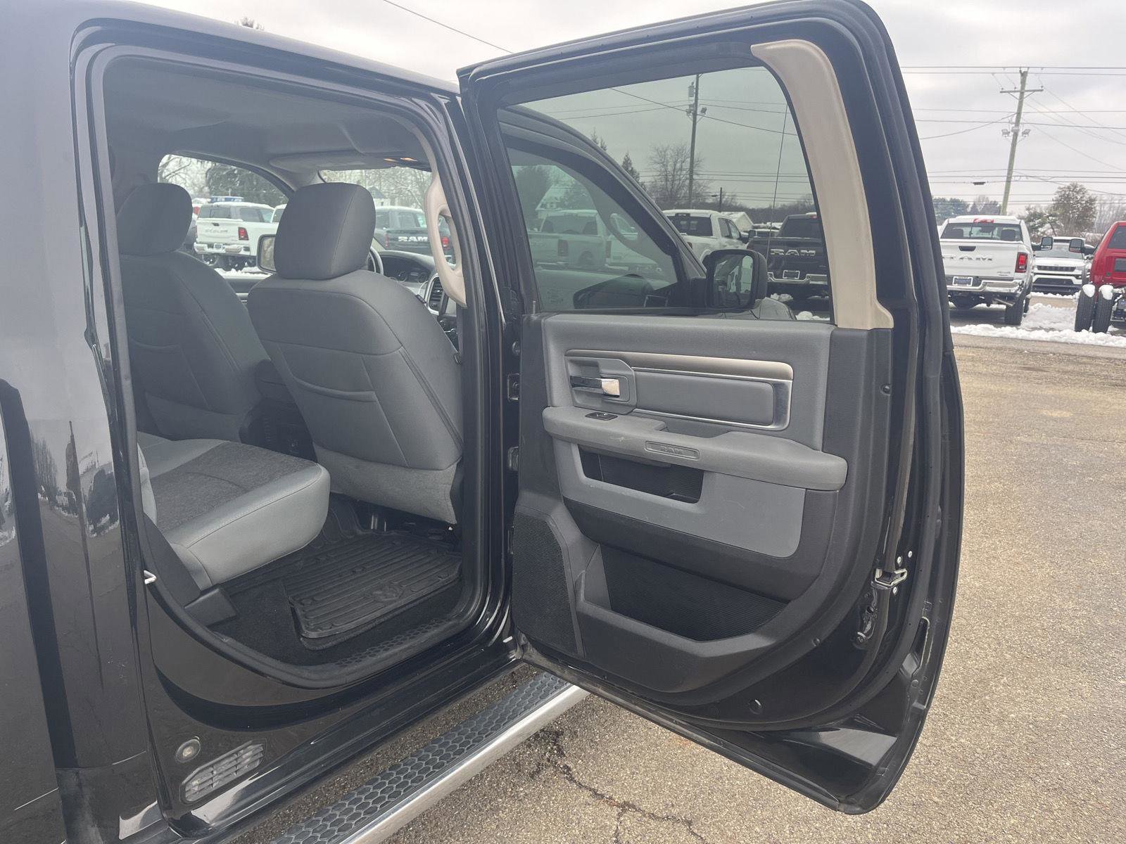 Used 2016 RAM 1500 Big Horn image 29
