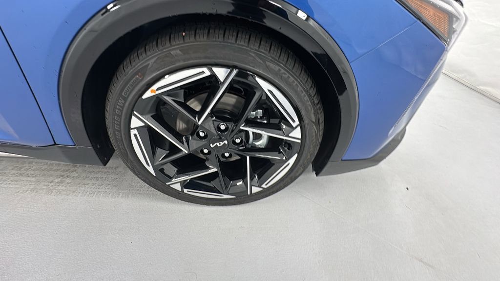 New 2025 Kia K4 GT-Line w/ GT-Line Premium Package image 9