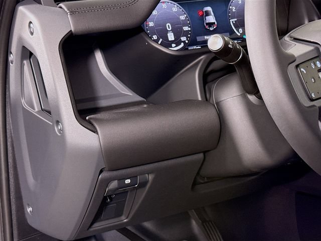 New 2026 Land Rover Defender 110 S AWD/4WD image 10