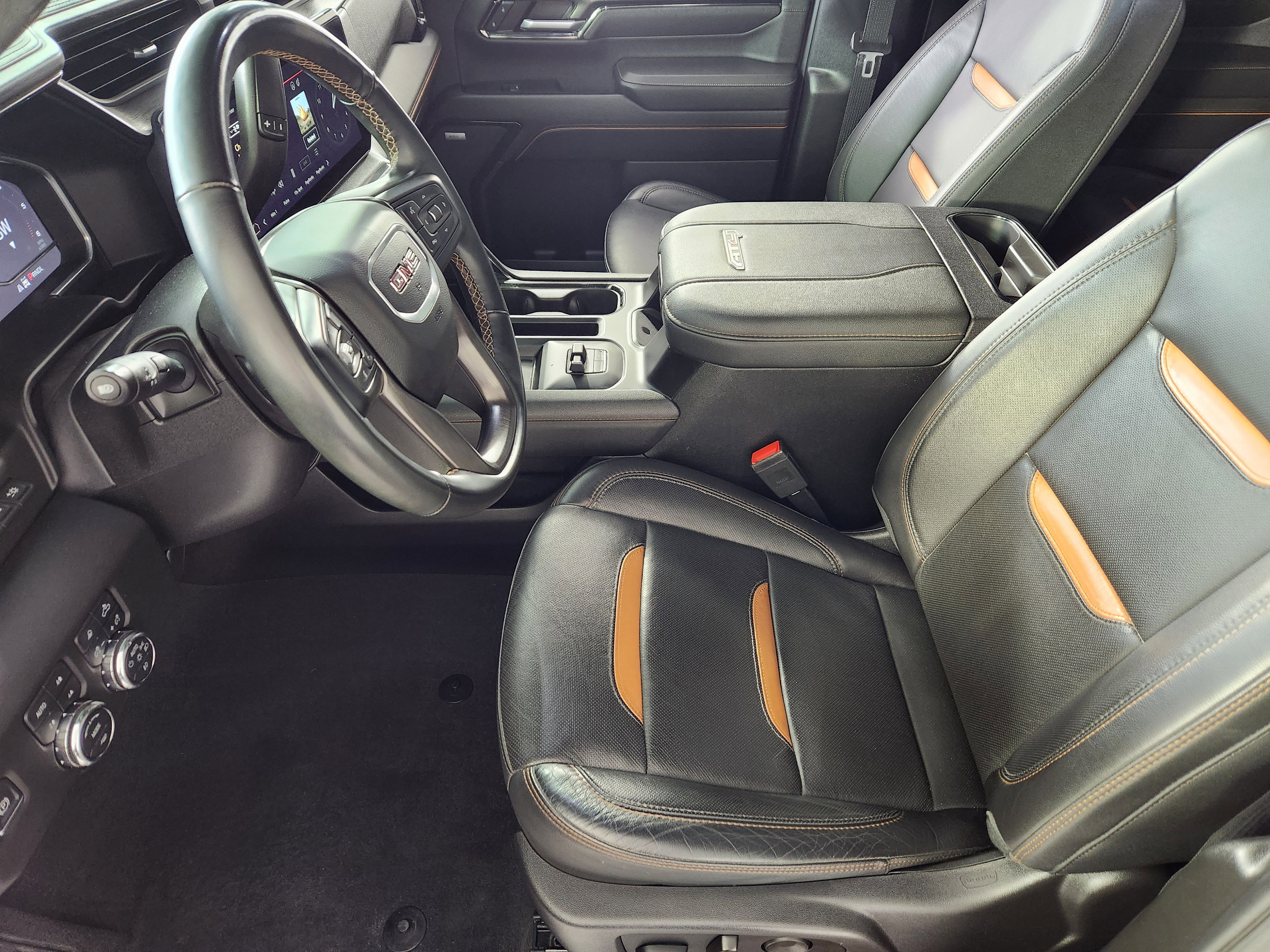 Used 2024 GMC Sierra 2500 AT4 w/ AT4 Premium Plus Package image 11