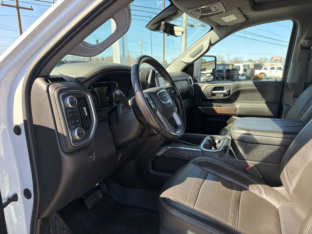 Used 2023 GMC Sierra 3500 Denali w/ Denali Ultimate Package AWD/4WD image 24