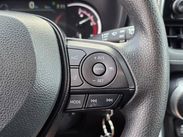 Used 2025 Toyota RAV4 LE FWD image 27