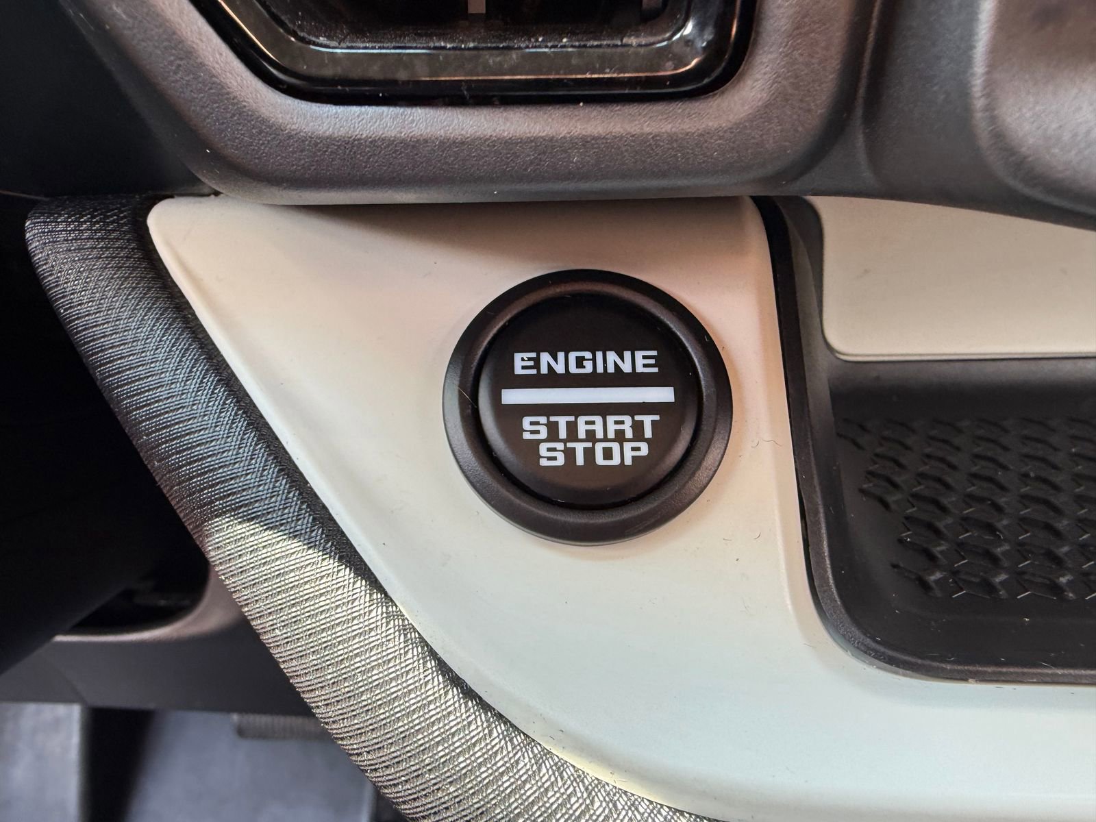 Used 2024 Ford Bronco Sport Heritage w/ Heritage Convenience Package image 18