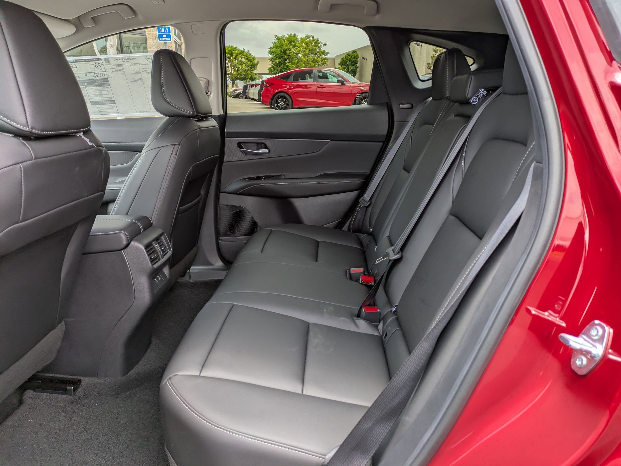 New 2025 Nissan Murano SV image 8