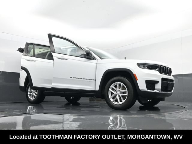 Used 2023 Jeep Grand Cherokee L Laredo AWD/4WD image 31
